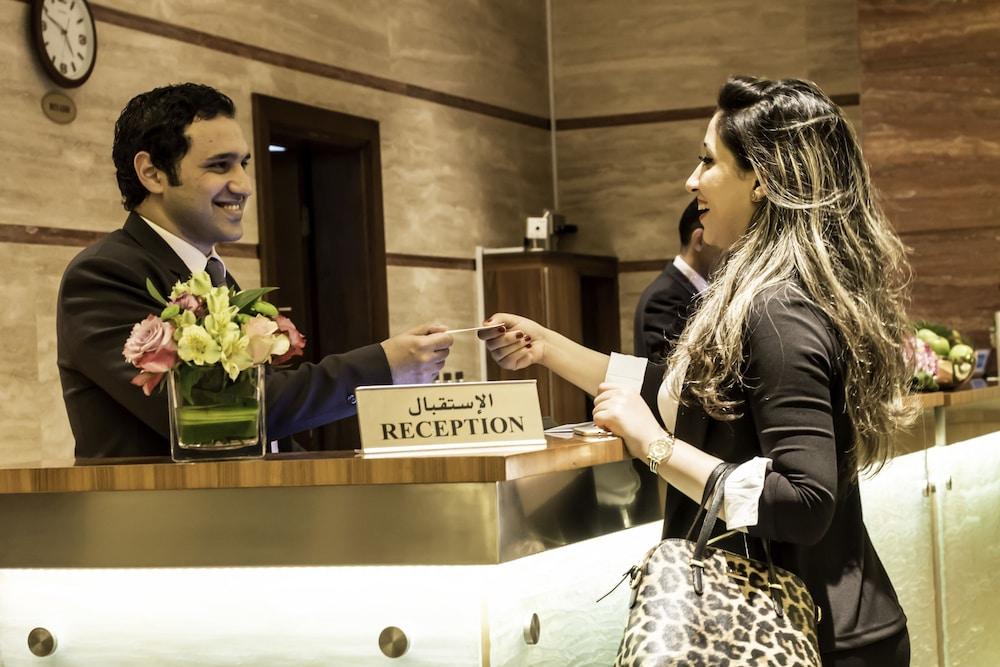 The Royal Riviera Hotel Doha Eksteriør billede