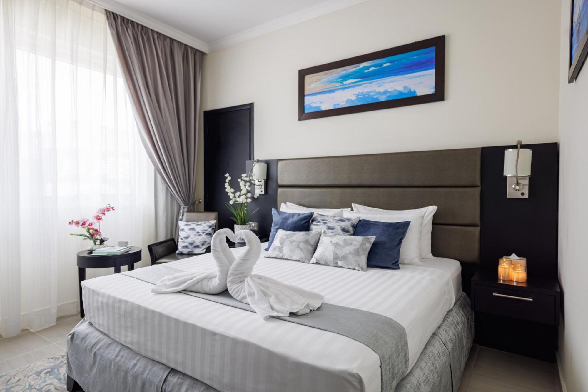 The Royal Riviera Hotel Doha Eksteriør billede