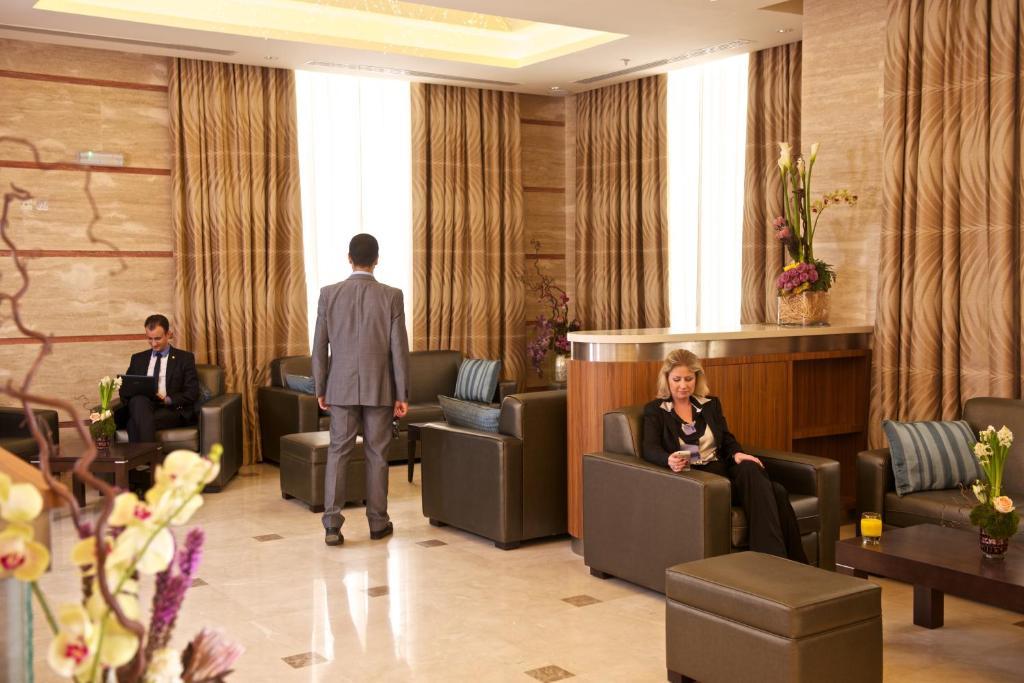 The Royal Riviera Hotel Doha Eksteriør billede